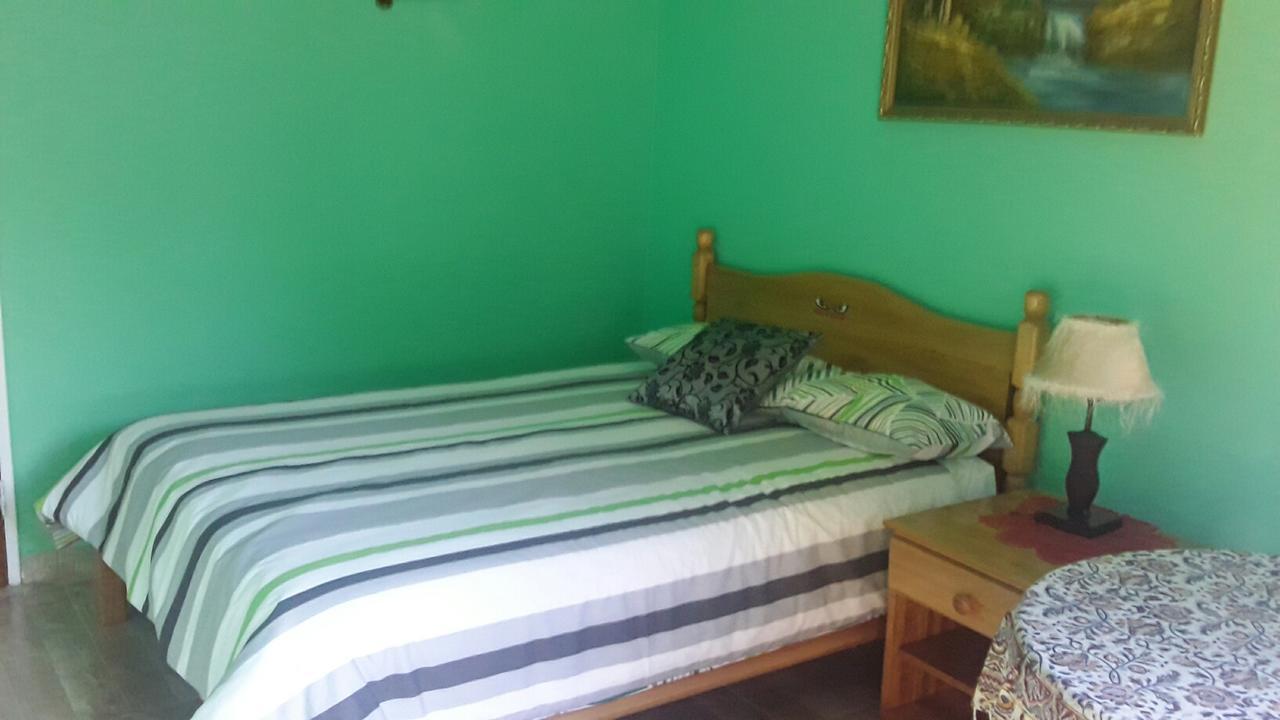 Otentik Guesthouse Мбабане Екстериор снимка