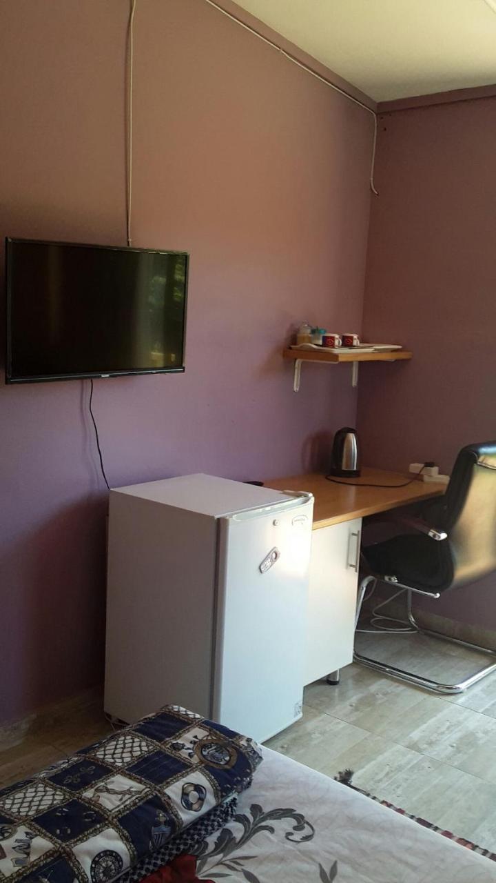 Otentik Guesthouse Мбабане Екстериор снимка